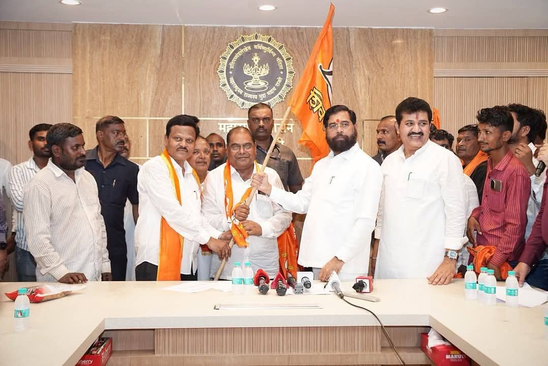 उमरखेड-महागाव विधानसभा मतदारसंघात काँग्रेसला मोठे खिंडार; साहेबराव कांबळे यांचा शेकडो कार्यकर्त्यांसह ‘शिंदे’ शिवसेनेत जाहीर प्रवेश!