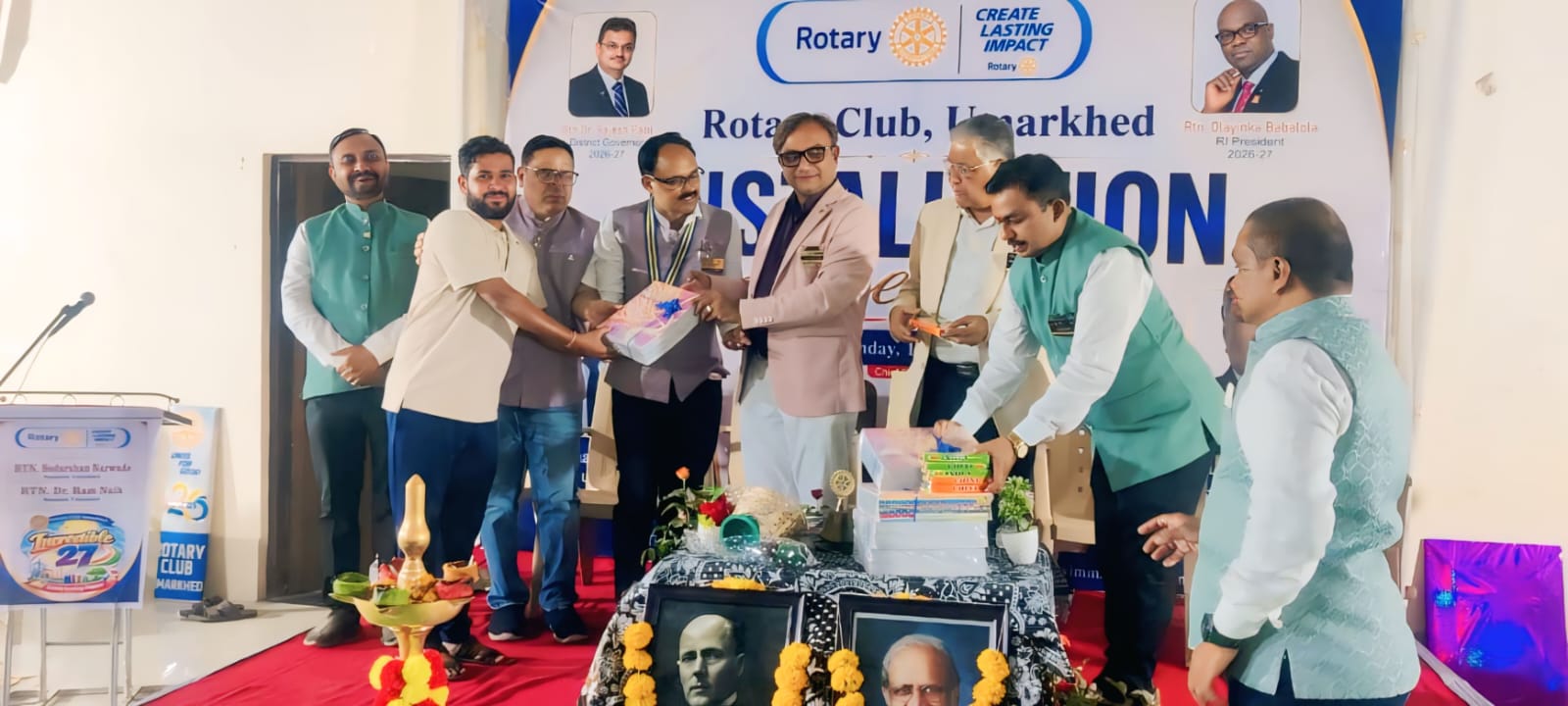 रोटरी क्लब उमरखेडतर्फे अनेक गरजू विद्यार्थ्यांना पुस्तकांचे वितरण..!